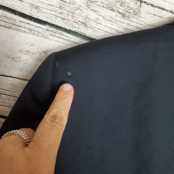 Calvin Klein Black Blazer Size 36R 100% Wool Fair Conditions - Picture 2 of 9